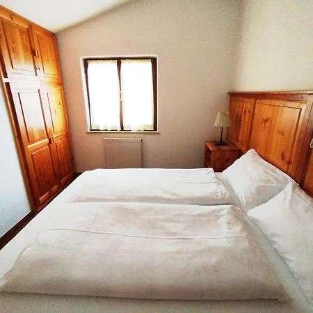 Carla - Apartment Mezzolago